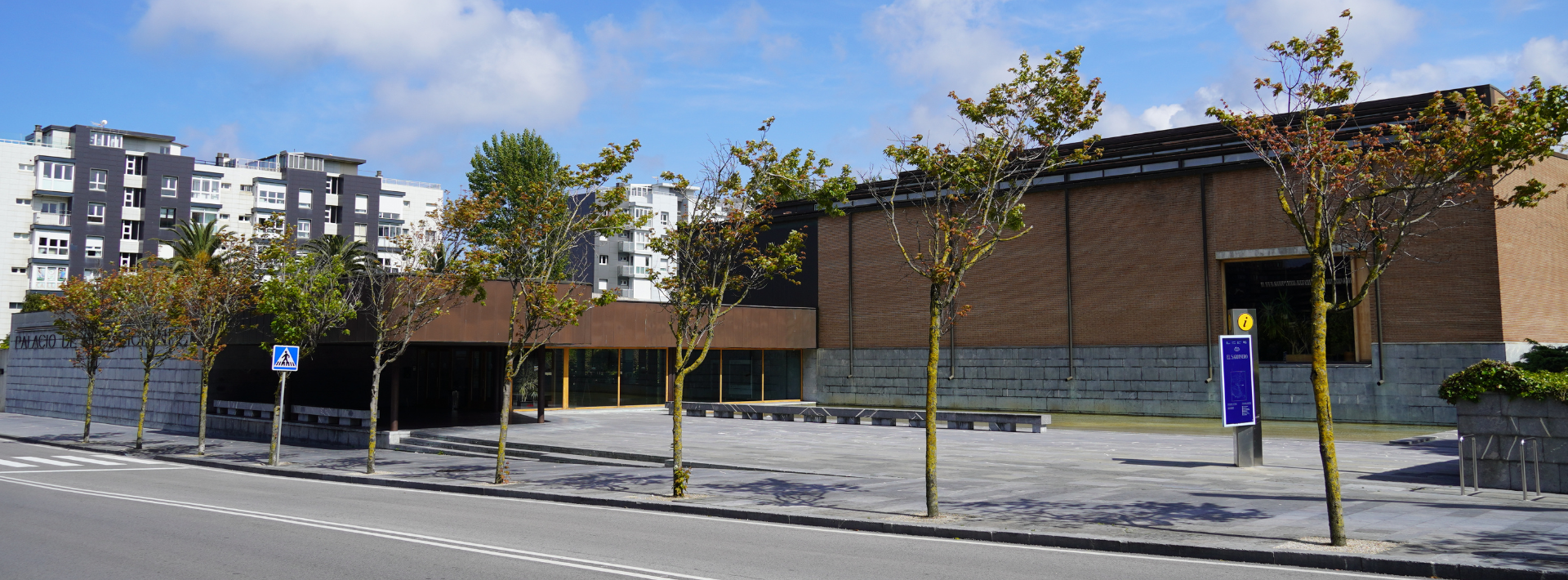 vista palacio exposiciones exterior 