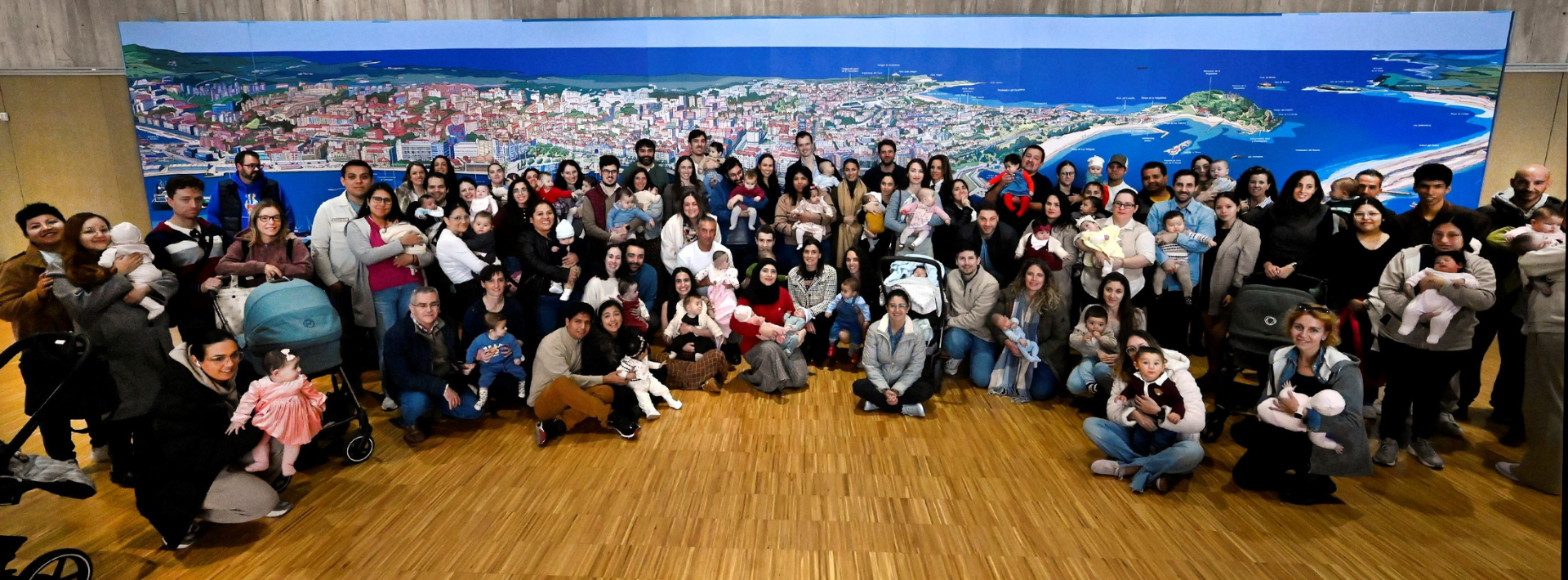 La alcaldesa pone en valor la importancia de las políticas de familia durante el acto de bienvenida a los bebés nacidos en 2025